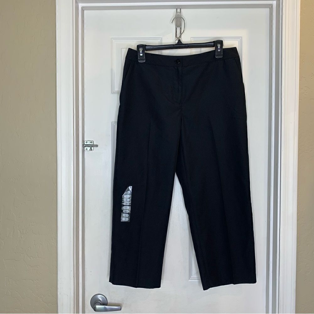 Liz Wear by Liz Claiborne Black Cropped Pants Size 6